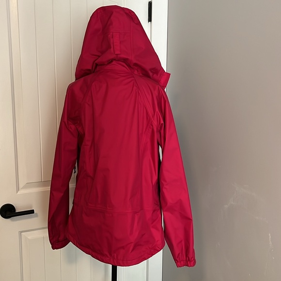Aquamax Rainjacket - Picture 2 of 7